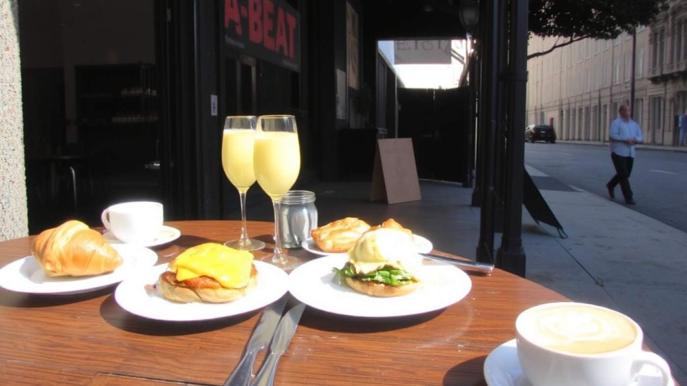 Top 10 Best Brunch Spots in Manhattan You Must Try