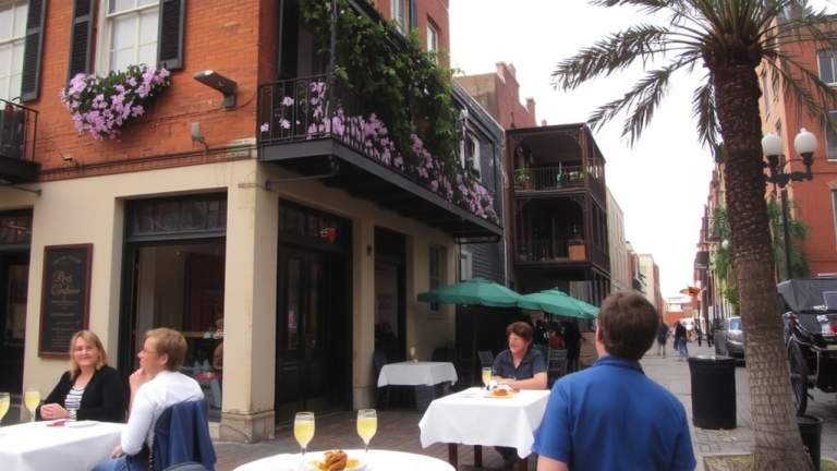 7 Best Brunch Spots in New Orleans' French Quarter 7 Best Brunch Spots in New Orleans’ French Quarter